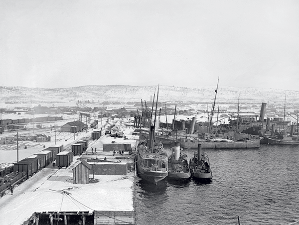 Mourmansk port russie route du nord