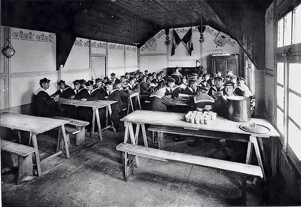 marine nationale mousse école