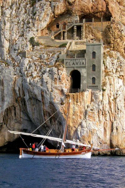 Carloforte Sardaigne minerai battelli Tabarka galanzieri