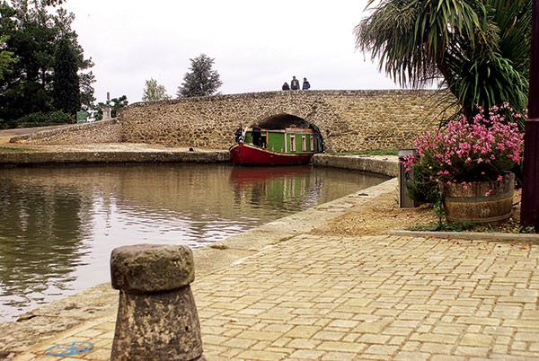 Robert Mornet, Barque de poste, canal du Midi