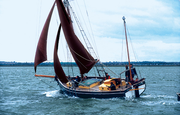 Sally B sous voile