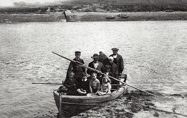 Bac Concarneau, histoire des bacs, bac Quimper, bac Plougastel, bac Bénodet, bac sur le Loire