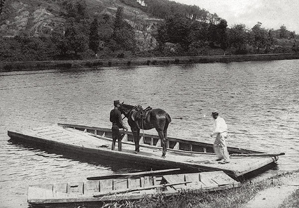 Bac Concarneau, histoire des bacs, bac Quimper, bac Plougastel, bac Bénodet, bac sur le Loire