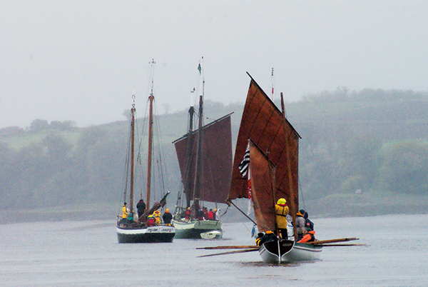 bateaux sous la pluie