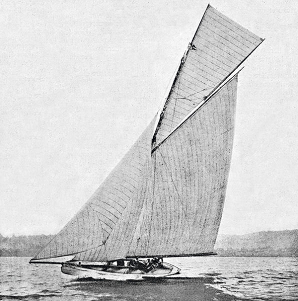 Bateau à voile 1900