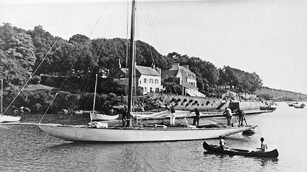 bateau dans un port