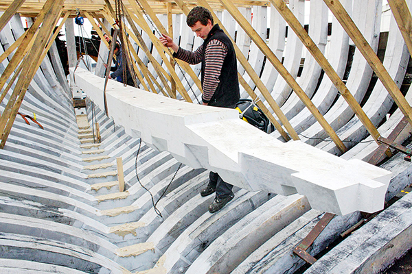 restauration d'un bateau en bois