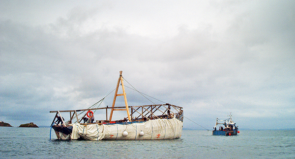 bateau remorqué