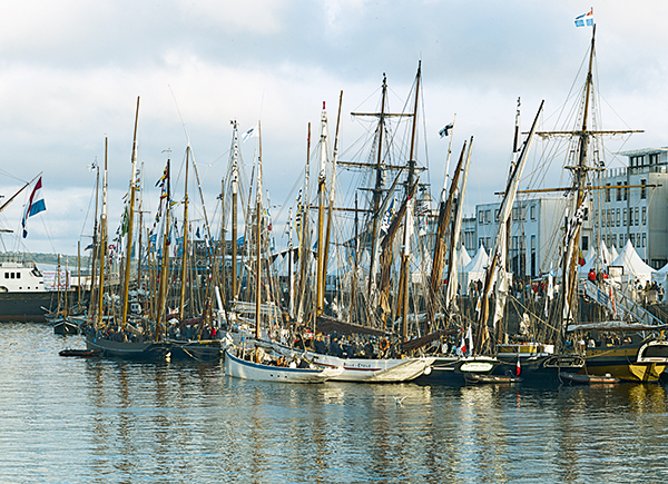 bateaux à quai 