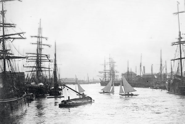 À tirer des bords entre Lowestoft et Oulton Broad.