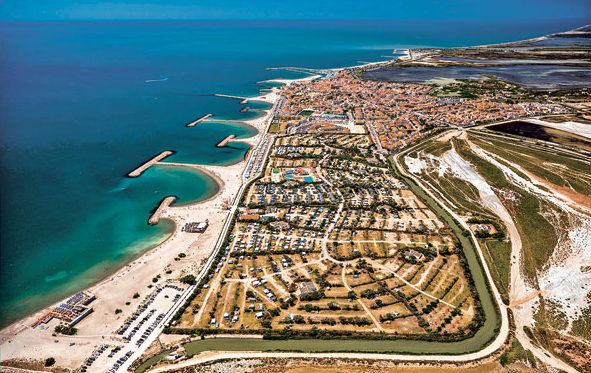 vue aérienne des Saintes-Maries-de-la-Mer