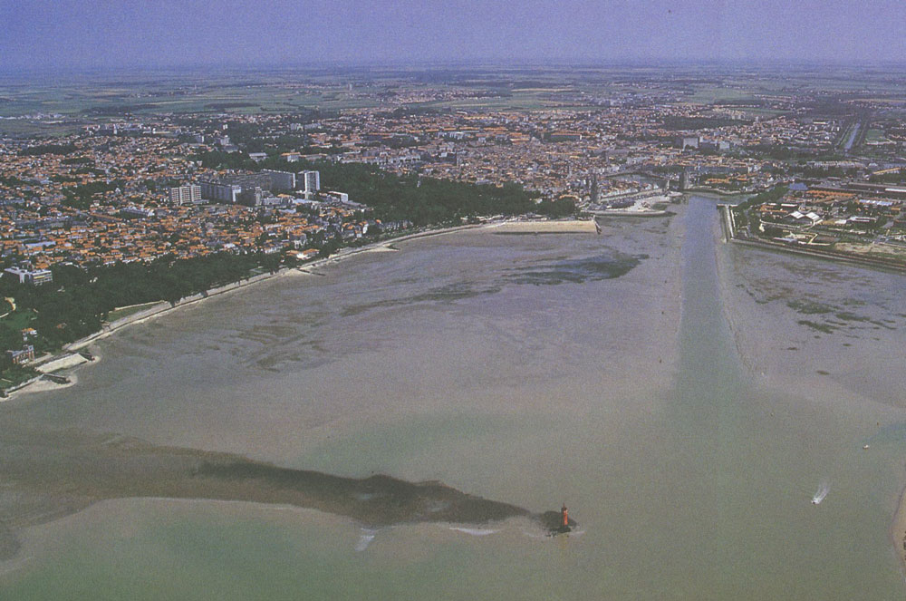 Le port de La Rochelle : des siècles de lutte contre l’envasement