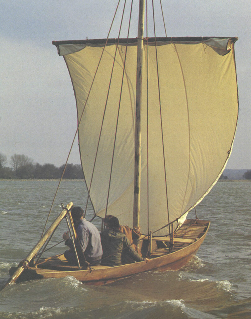 Naviguer autrement : Une voile carrée sur la Loire