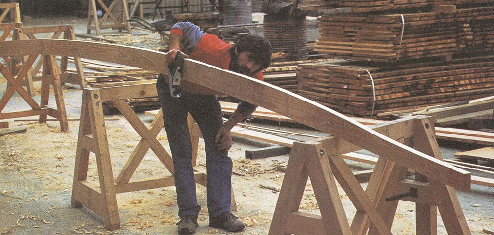 Les Ateliers de l’Enfer : un centre de formation à la construction navale traditionnelle à Douarnenez