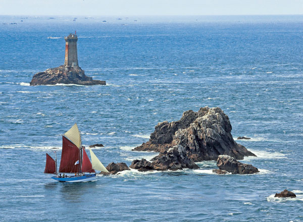 Lancé en 2011, Skellig navigue avec les membres de l’association depuis 2013