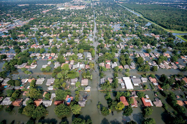 Scène de désolation après le passage de l’ouragan Katrina